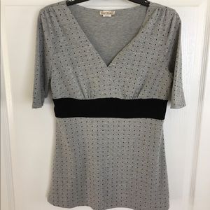 Two Hands 3/4 sleeve top